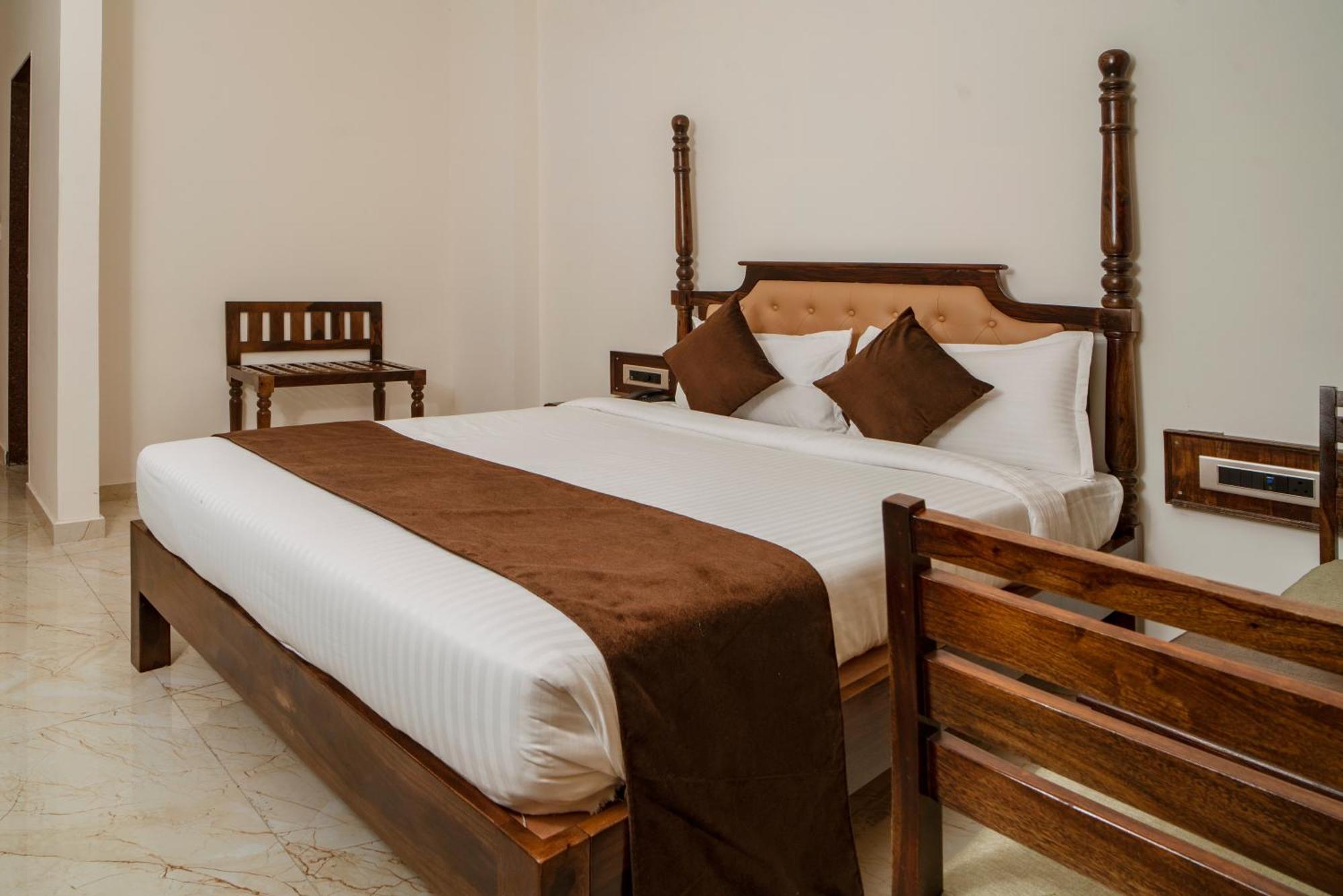Dera Pichola- A Lake Facing Boutique Hotel Udaipur Esterno foto